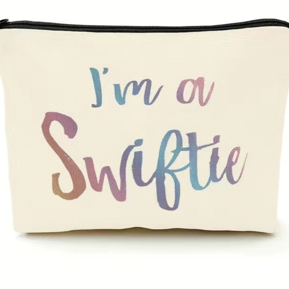 I'm a swift make-up bag - Picture 4 of 7